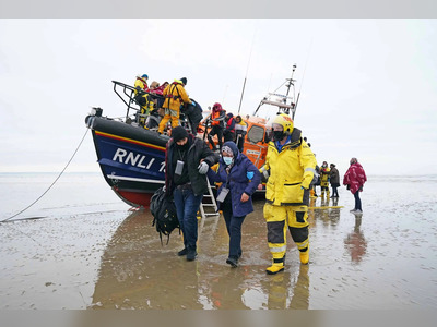 Britain’s Channel Crisis: Paying Billions While the Boats Keep Coming