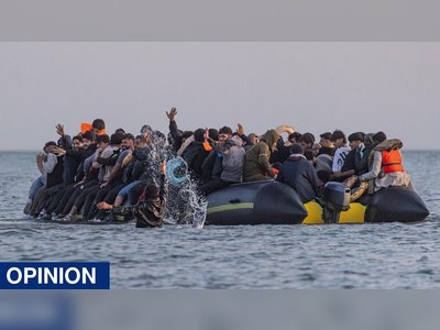 La crise du canal britannique : Payer des milliards pendant que les bateaux continuent d'arriver