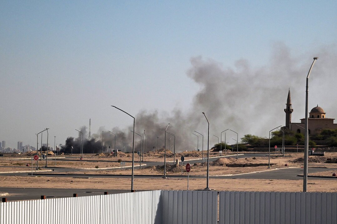 USA und Israel intensivieren Angriffe auf den Iran, während sich der Konflikt auf den Libanon und die Golfstaaten ausweitet.