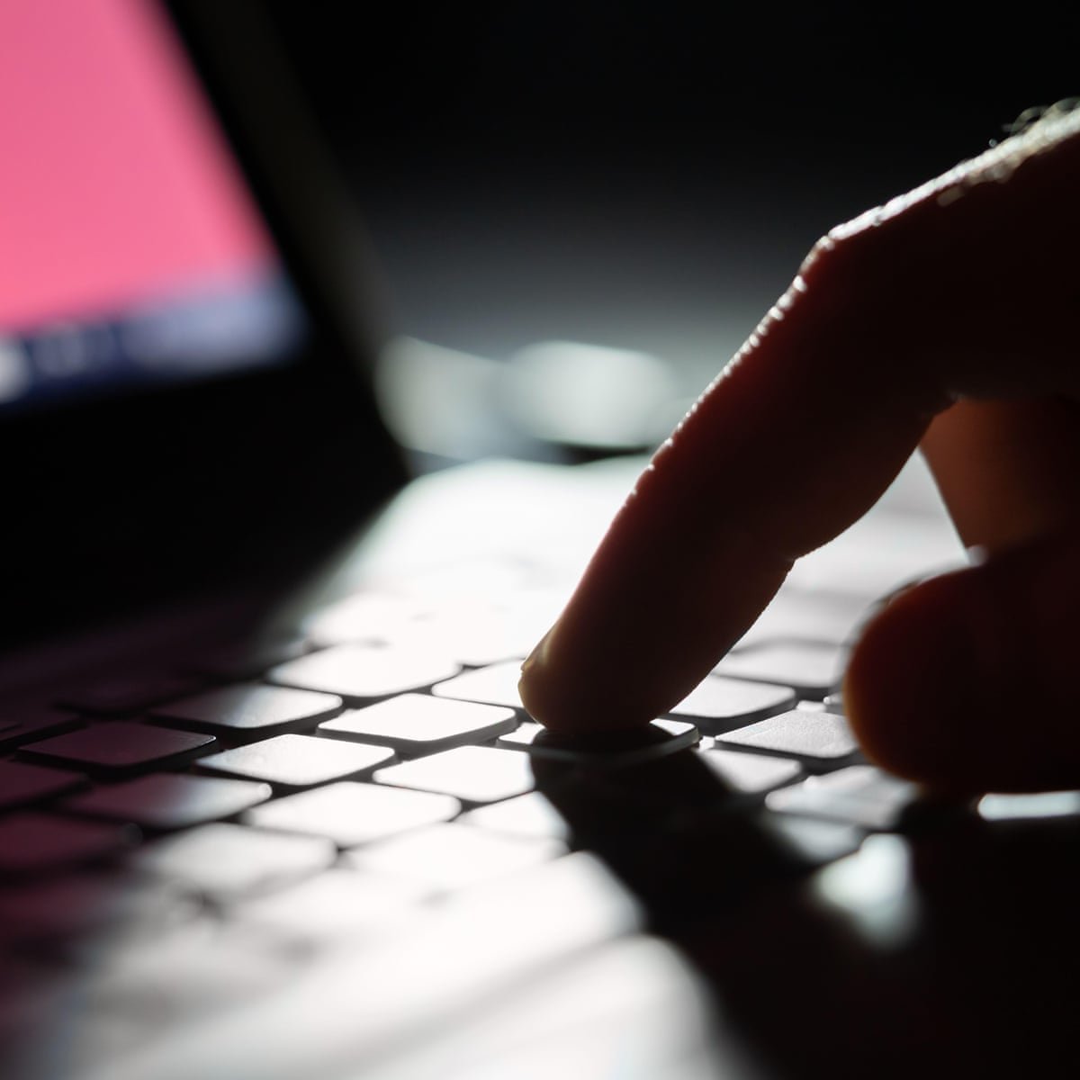 UK Experts Warn AI Chatbots Are Fueling Surge in Claims of Organised ‘Satanic’ Ritual Abuse