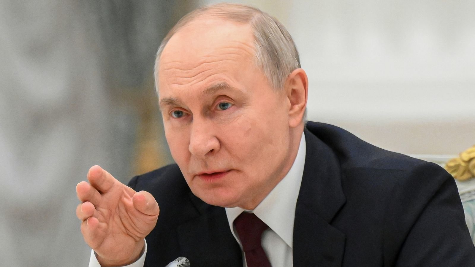 Putin’s ‘Hidden Hand’ May Be Assisting Iran in Conflict With Trump, UK Defence Secretary Warns