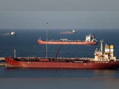 Starmer and Trump Discuss Urgent Need to Reopen Strait of Hormuz Amid Escalating Iran Conflict