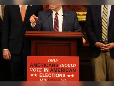 Trump-Backed Voting Bill Sparks Debate Over Electoral Strategy and Risks