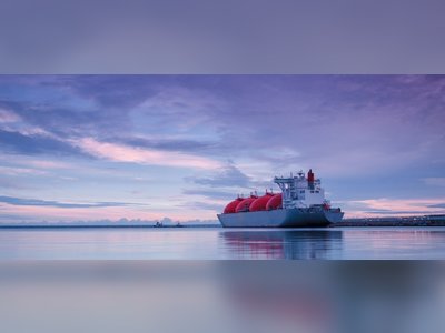 Australia Considers LNG Windfall Tax as Energy Profits Surge Amid Global Crisis