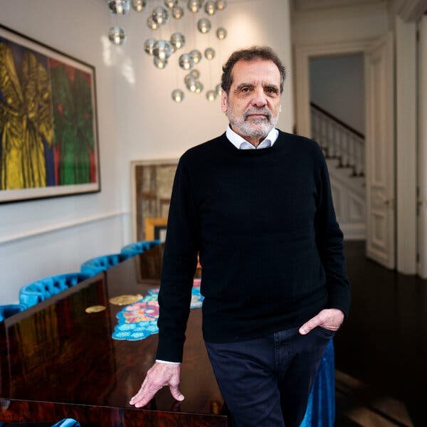 مهندس قاعة رقص البيت الأبيض في عهد ترامب يواجه تدقيقاً متزايداً مع تعمق النقاش حول المشروع