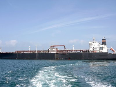 Gulf States Explore Pipeline Routes to Bypass Strait of Hormuz Amid Rising Tensions