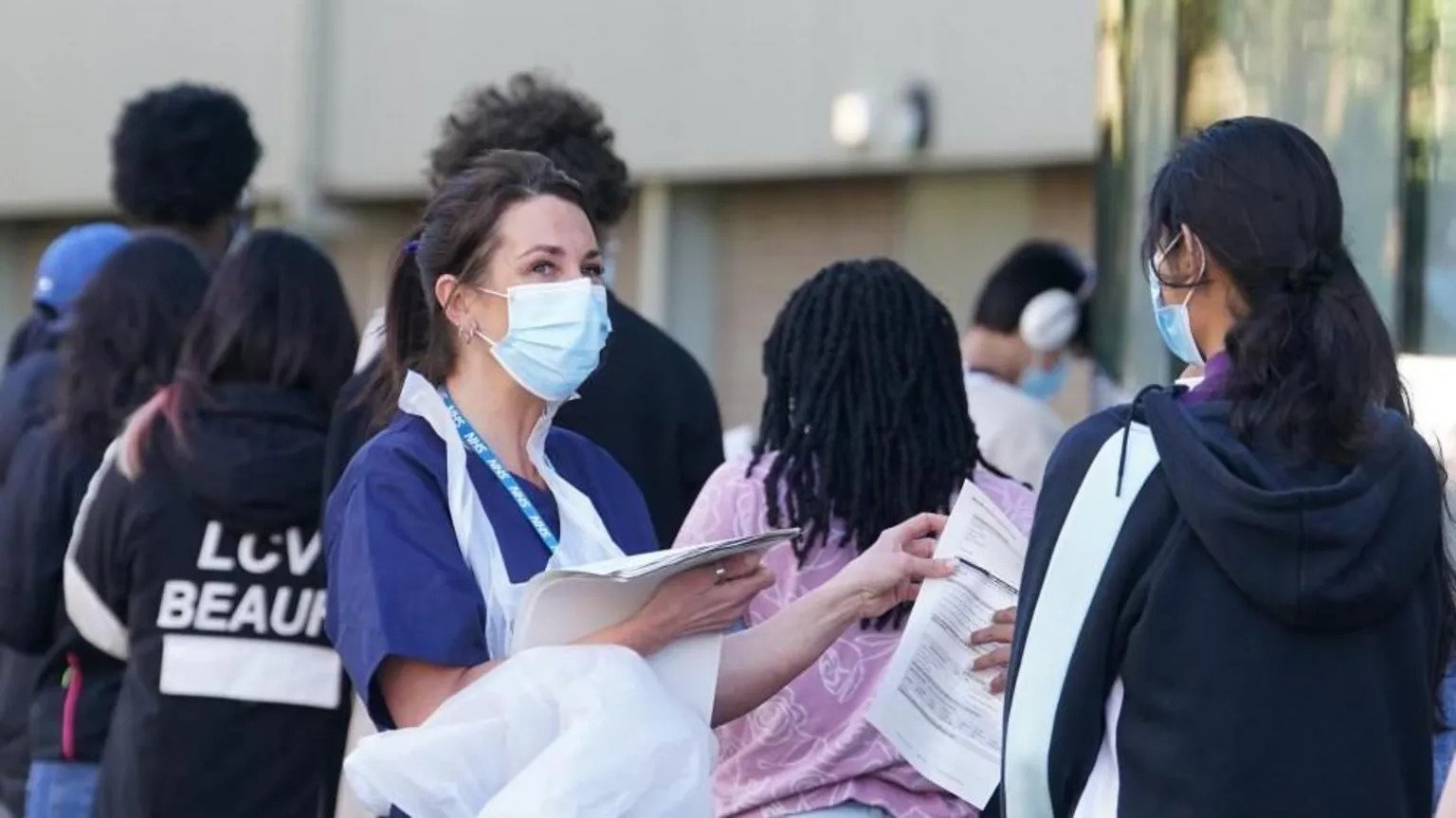 Concerns Grow Over Meningitis Risk Among UK Students Amid Warning Signs of New Outbreaks