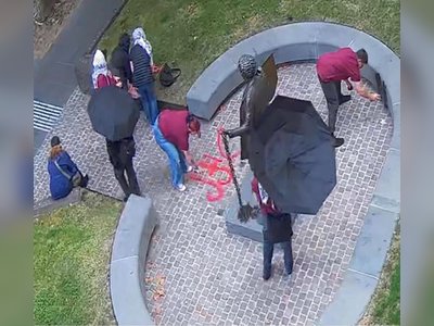 Seven Women Arrested in Australia Over Alleged Defacement of Jewish Feminist Statue