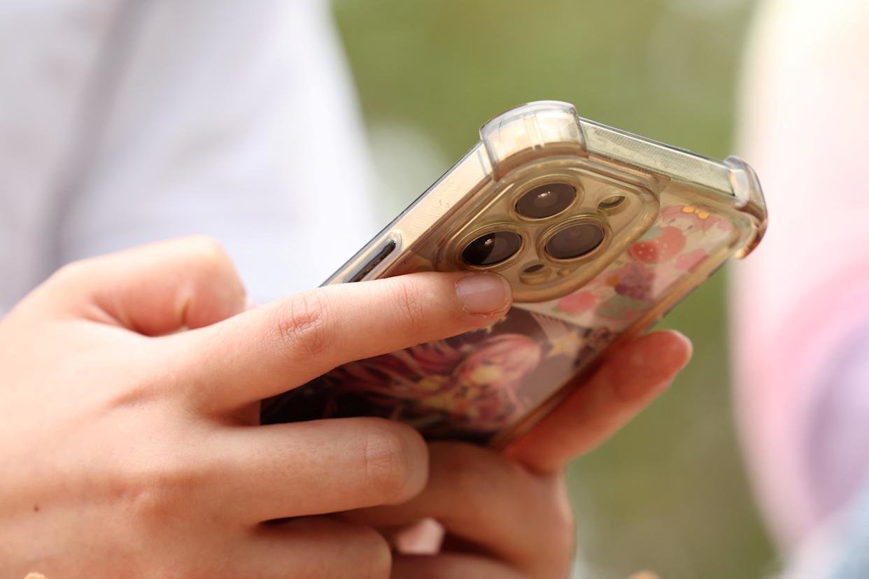 Study Finds Most Australian Children Continue Using Restricted Social Media Platforms