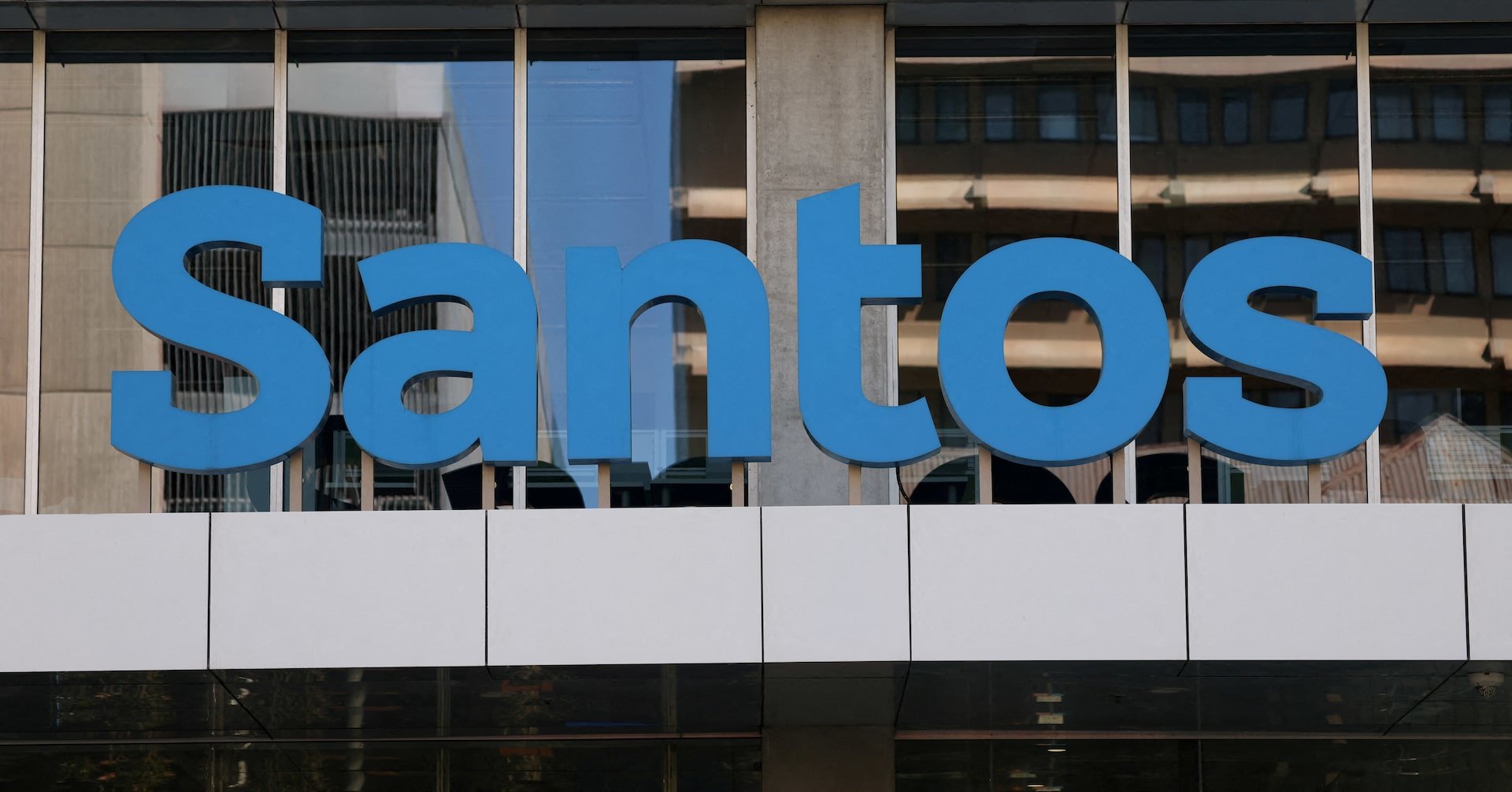 Santos Reports Modest First-Quarter Revenue Dip Amid Weather and Operational Disruptions