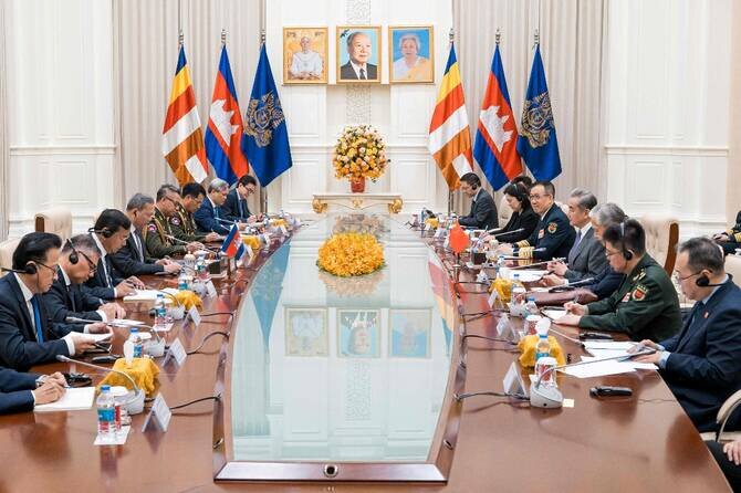 China FM Calls for Complete Eradication of Cambodia Scam Centers