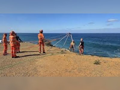 Three-Hour Cliff Rescue Highlights Risks Facing Tourists in Remote Australian Terrain