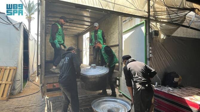 Saudi Aid Agency Delivers Food to Thousands in Crisis Regions