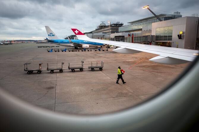 Six Passengers Injured in Emergency Evacuation from Swiss Air Flight at Delhi's Indira Gandhi International Airport