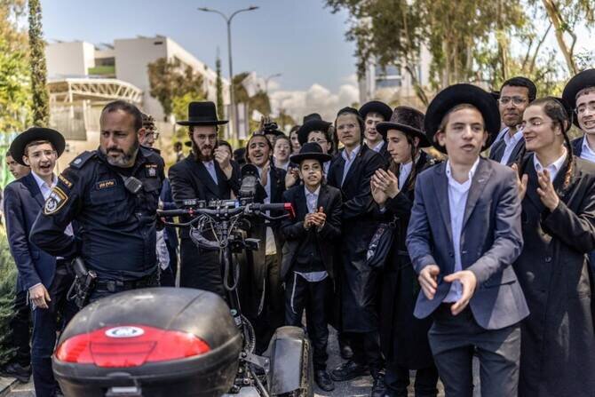 Israel Supreme Court Orders Financial Penalties for Ultra-Orthodox Draft Refusal