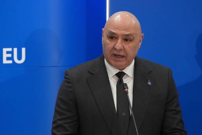 Lebanese President Accuses Hezbollah of Treason over War with Israel