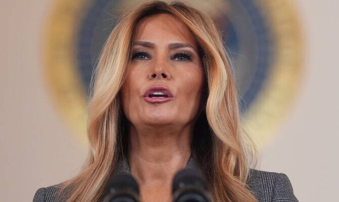 Trump Calls for ABC to Fire Jimmy Kimmel Over Joke About First Lady