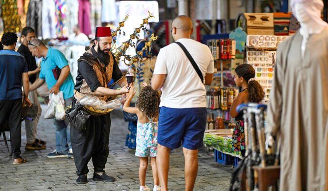 Cairo's Nightlife Resurges as Energy Controls Eased