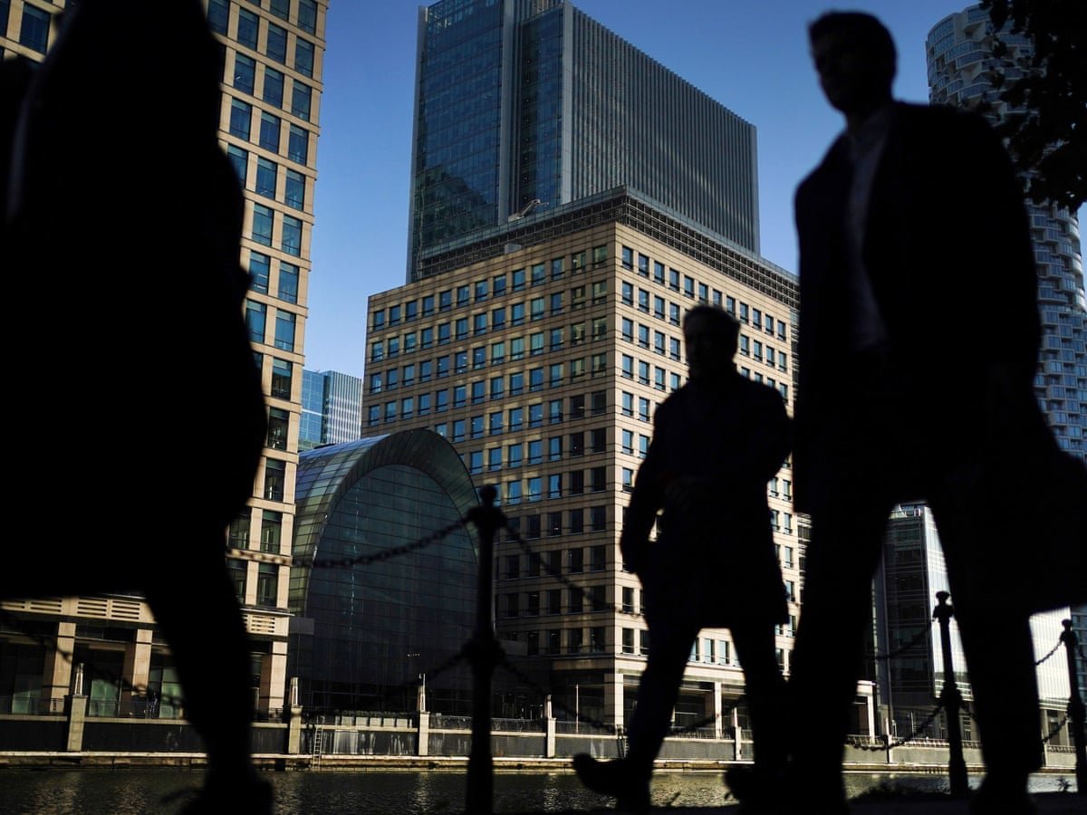 UK Faces Growth Shock as Iran Conflict Drives Energy Costs and Recession Risk