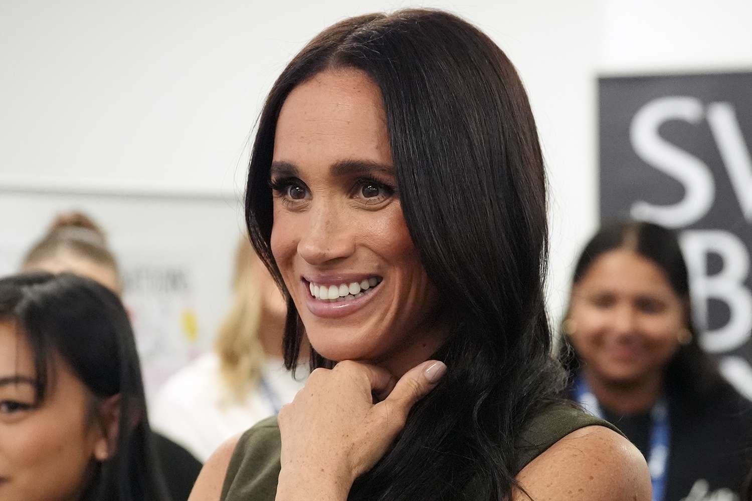 Meghan Markle Links Australia Tour Style to ‘Suits’ Persona in Renewed Public Spotlight