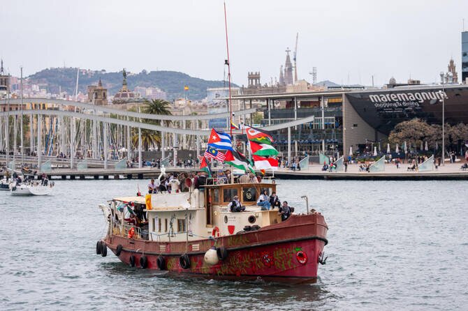 Spain PM Condemns Israel's Interception of Gaza-Bound Flotilla as 'Illegal'