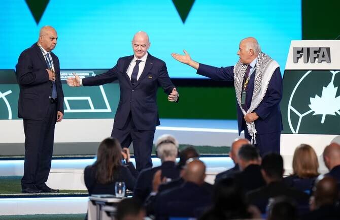 Palestinian Football Chief Refuses Photo Opportunity with Israeli Official at FIFA Congress