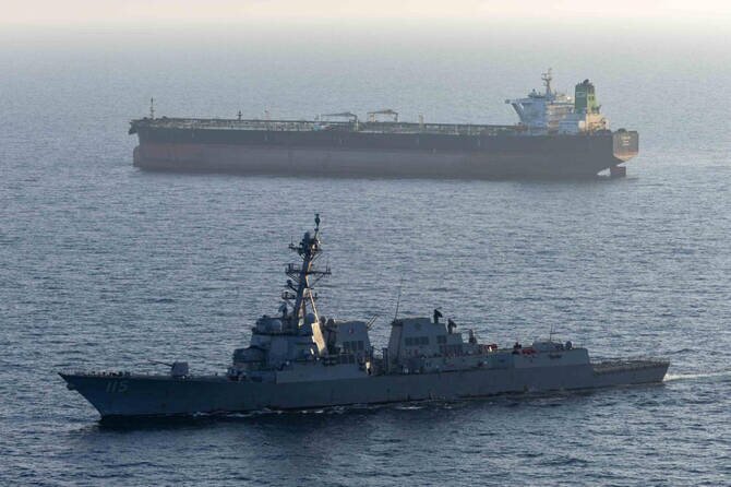 Iran Threatens Painful Response if US Renews Attacks and Restates Claim to Strait of Hormuz