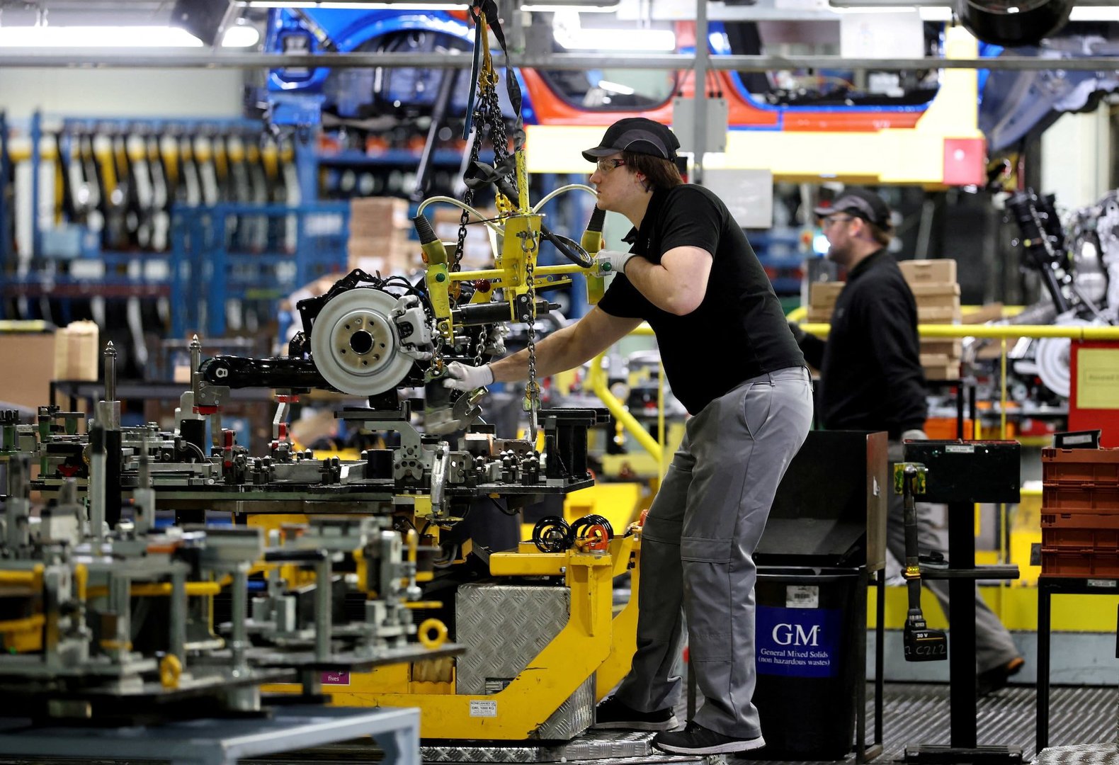 UK Manufacturers Face Rising Costs and Delays as Iran-Linked Conflict Disrupts Supply Chains