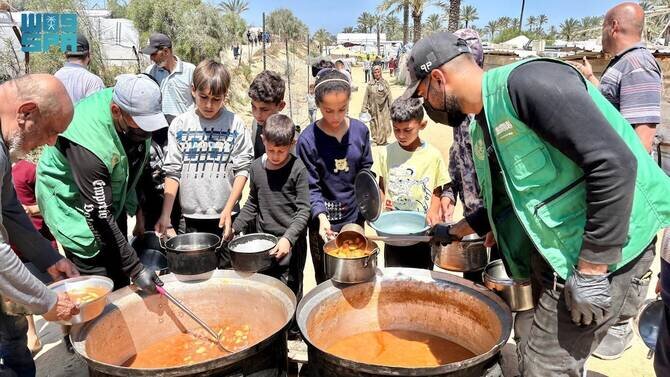 KSrelief Delivers Food Aid to Gaza, Mali, and Chad