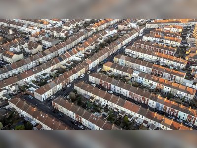 UK Housing Reform Activates as US Policy Gridlock Leaves Federal Housing Action Stalled