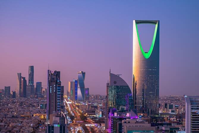 Saudi Arabia's Non-Oil Revenues Climb 2% in Q1 Amid Increasing Government Spending