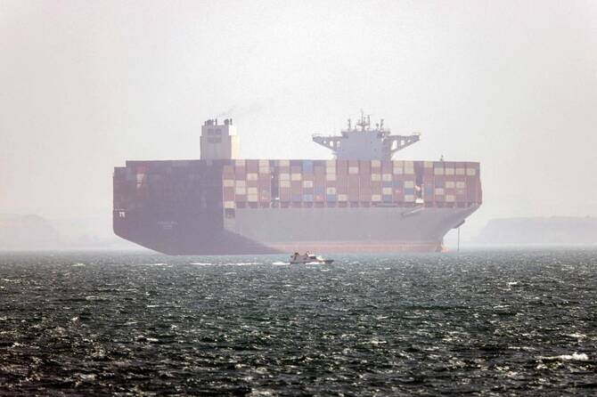 UN Resolution Threatens Iran with Sanctions if Strait of Hormuz Remains Closed