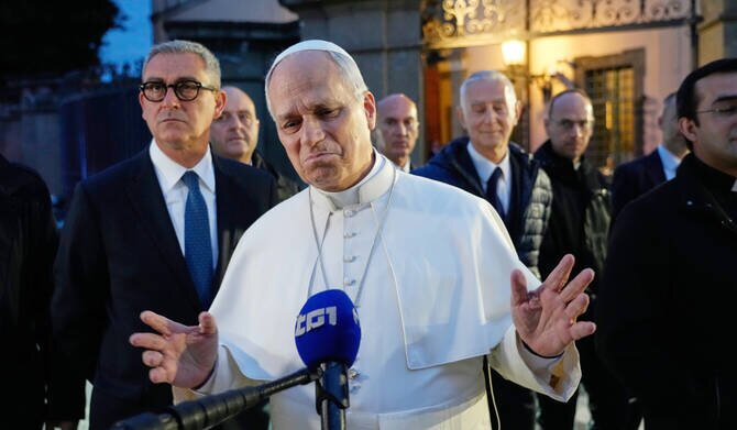 Pope Leo Rejects Trump's Attack, Rubio to Hold 'Frank' Meeting with Pope