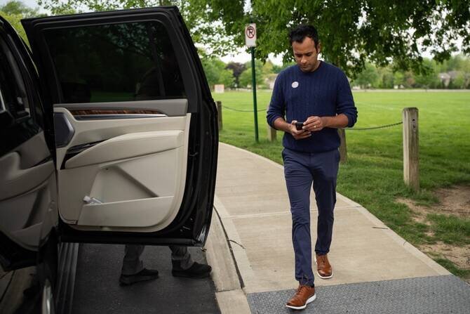 Ramaswamy Secures Republican Nomination for Ohio Governor, Prepares for Expensive Fall Campaign