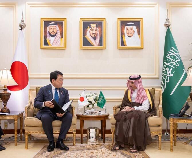 Saudi FM Discusses Energy Cooperation and Regional Security with Japanese Industry Minister
