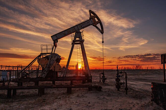Oil Prices Rise as Investors Weigh Middle East Peace Prospects