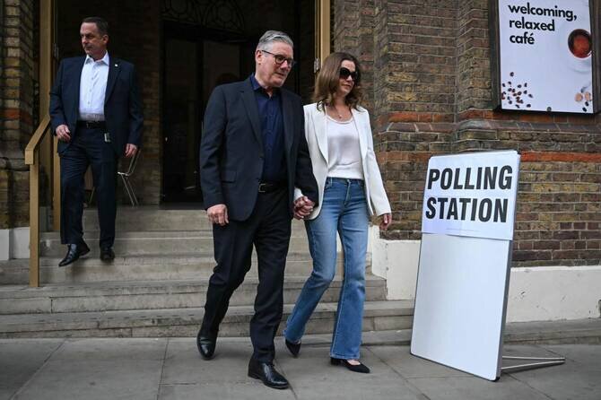 UK Local Elections Seen as Referendum on Keir Starmer's Leadership
