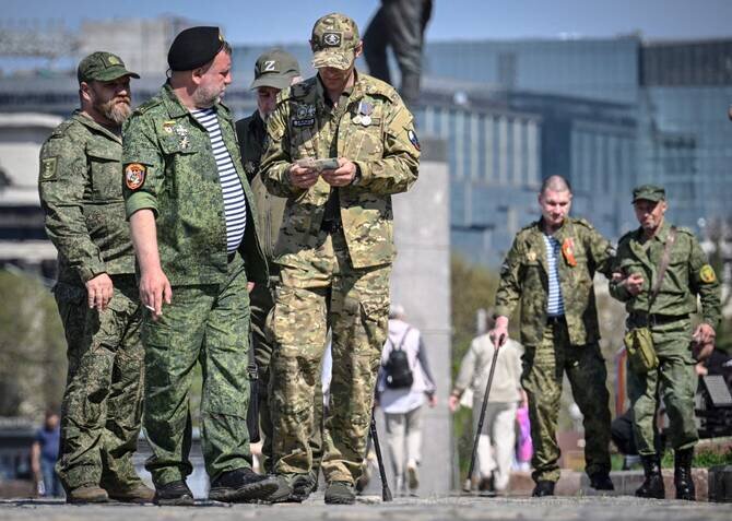 Ukraine Fires Hundreds of Drones at Russia Amid Tense Ceasefire Talks