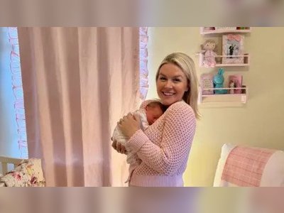 White House Press Secretary Announces Birth of Baby Girl, Pauses Duties Briefly