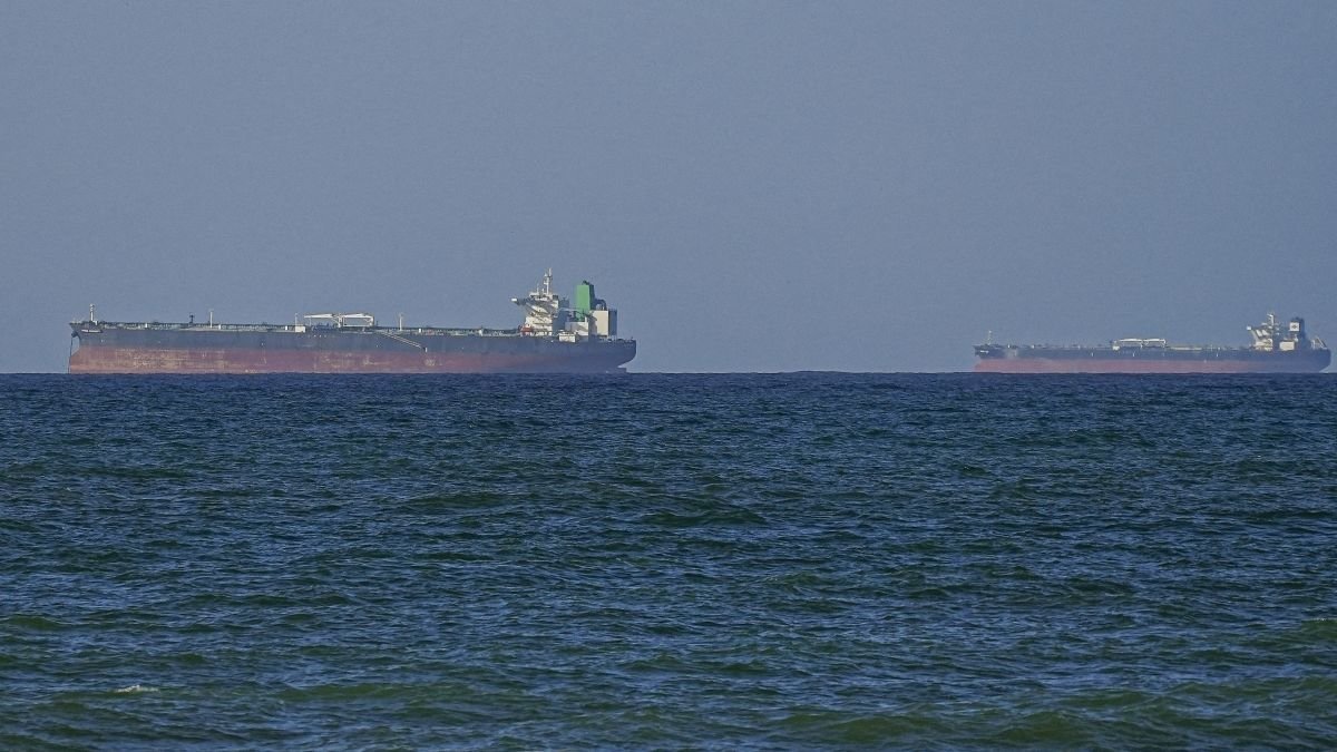 Strait of Hormuz Decision Sparks Strategic Reversal Amid U.S.–Saudi Pressure Dynamics
