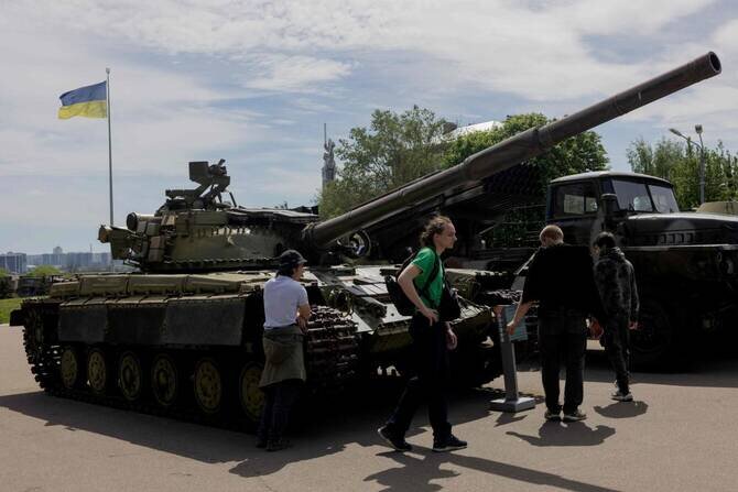 Kremlin Says Peace in Ukraine Remains Elusive