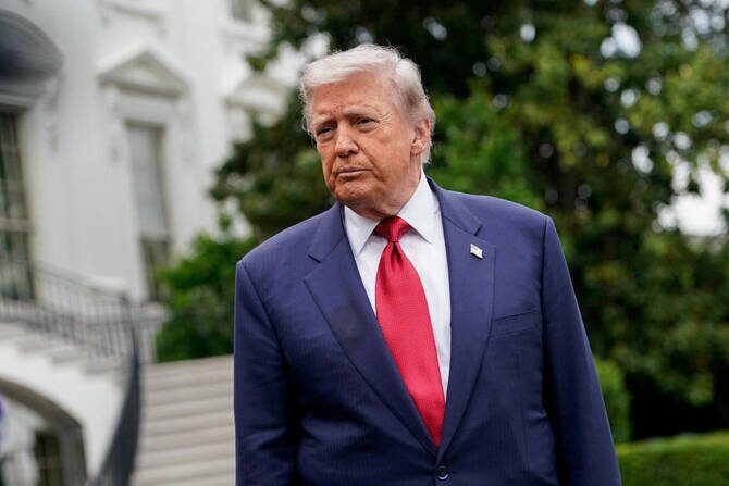 Trump Claims US Can Destroy All Iran Targets in Two Weeks