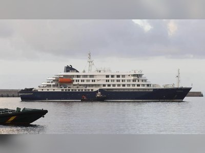 UK Handles Arrival of Cruise Passengers Exposed to Viral Outbreak After Emergency Flight Transfer