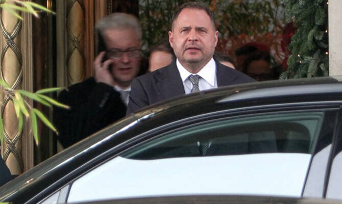 Ukrainian Authorities Name Ex-Chief of Staff in Major Corruption Probe