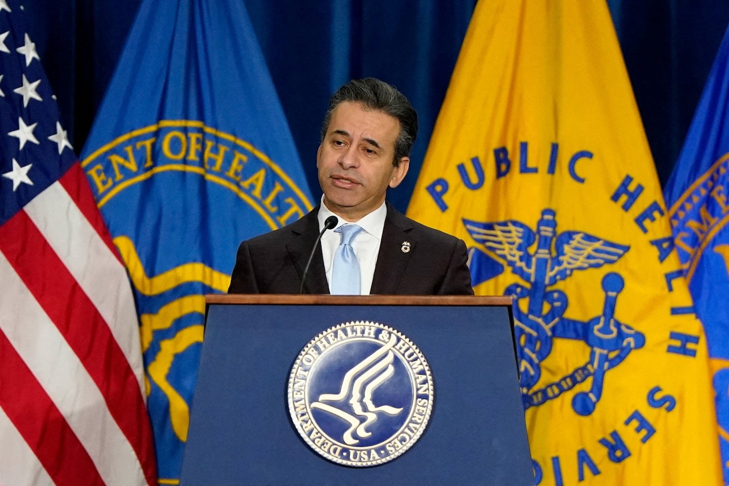 FDA Leadership Exit Highlights Deepening Turmoil Inside U.S. Drug Regulator