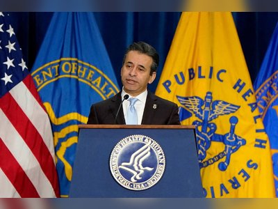 FDA Leadership Exit Highlights Deepening Turmoil Inside U.S. Drug Regulator