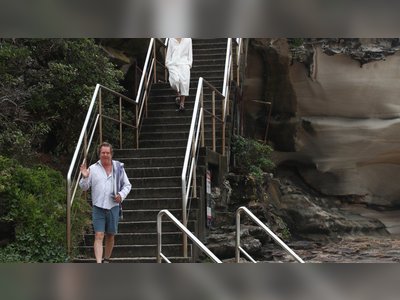 A Random Beachgoer Walked Through an Australian Fashion Week Runway — and Exposed the Industry’s New Reality