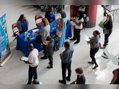 Why the U.S. Job Market Is Increasingly Difficult for Recent College Graduates