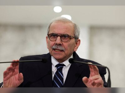 Lebanese Prime Minister Calls for Arab, International Support in Negotiations with Israel
