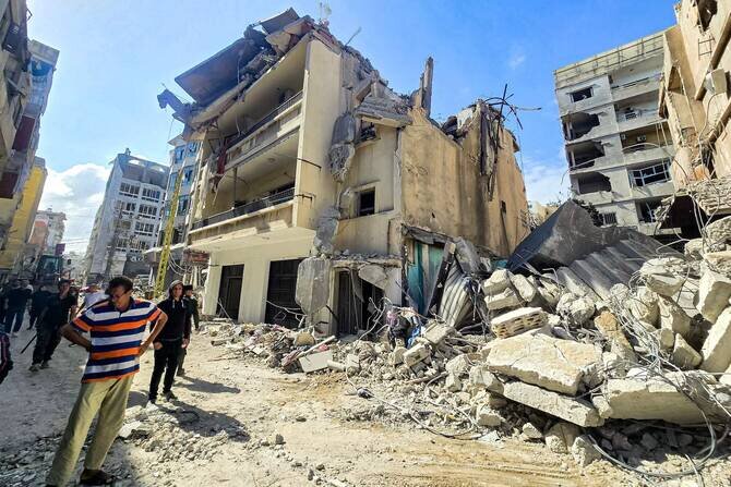 Israel Strikes Southern Lebanon Amid Ceasefire Extension